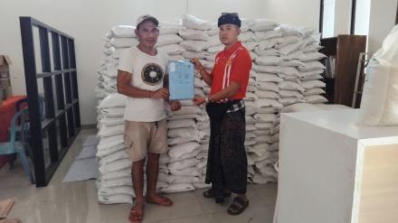 Droping Beras CPP Untuk 264 KPM BPNT Di Desa Bengkala